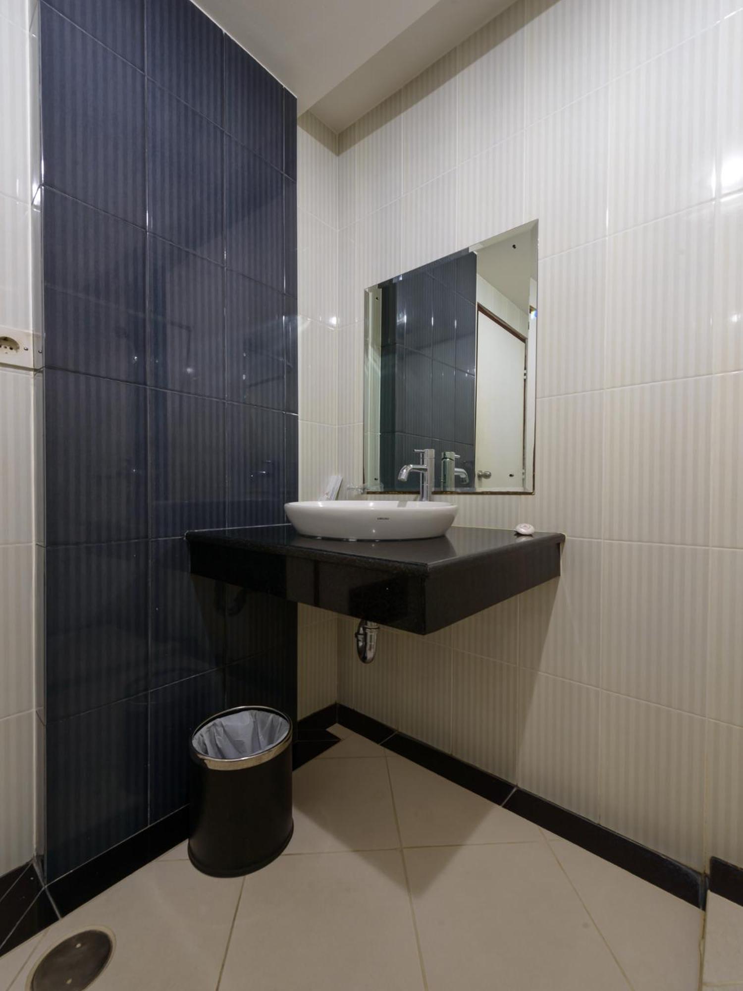 Cipta Hotel Wahid Hasyim Jacarta Exterior foto