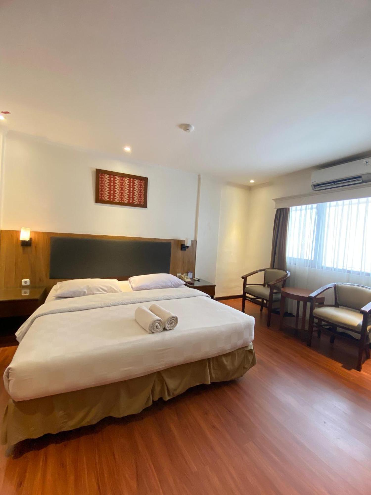 Cipta Hotel Wahid Hasyim Jacarta Exterior foto