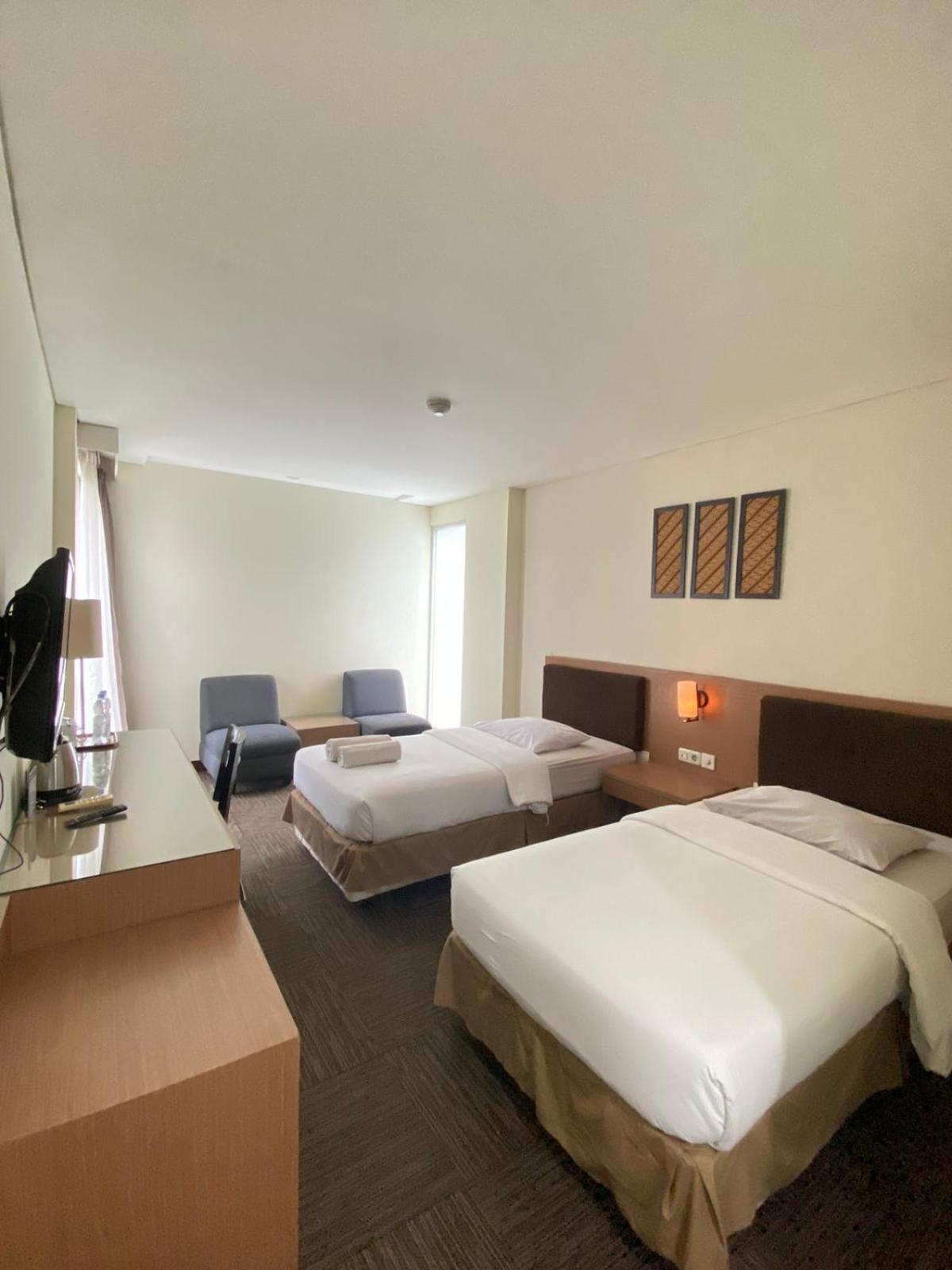 Cipta Hotel Wahid Hasyim Jacarta Exterior foto