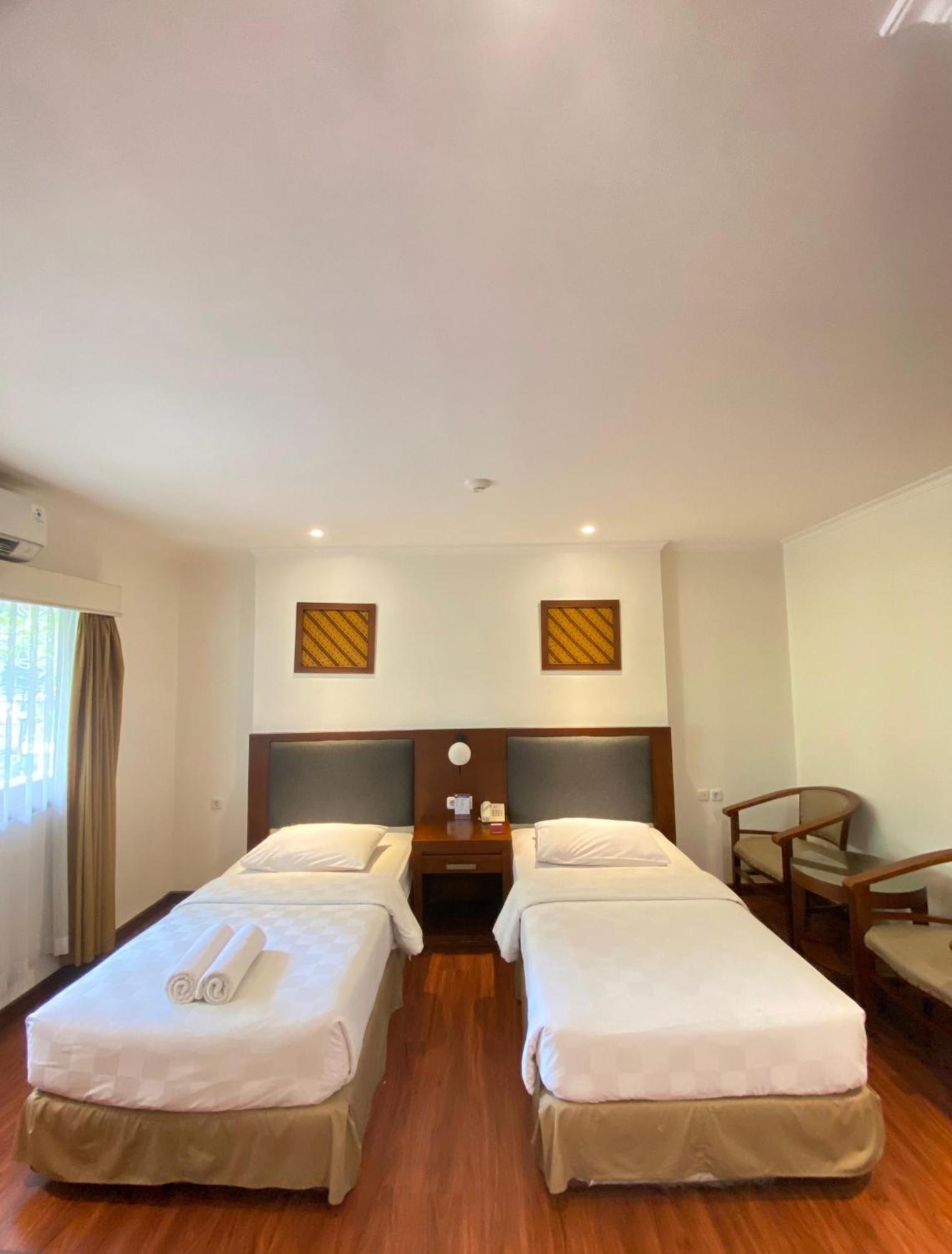 Cipta Hotel Wahid Hasyim Jacarta Exterior foto