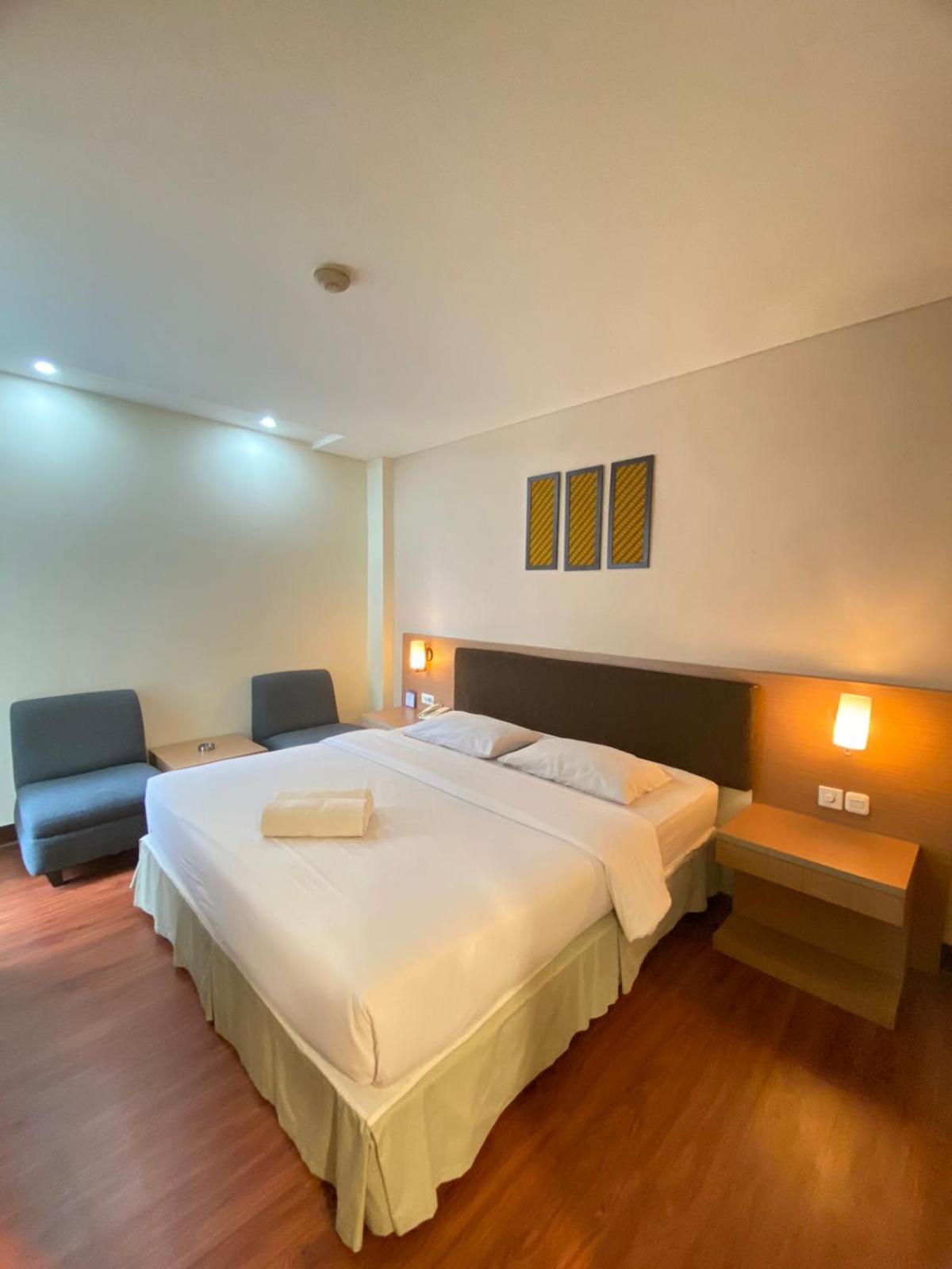 Cipta Hotel Wahid Hasyim Jacarta Exterior foto